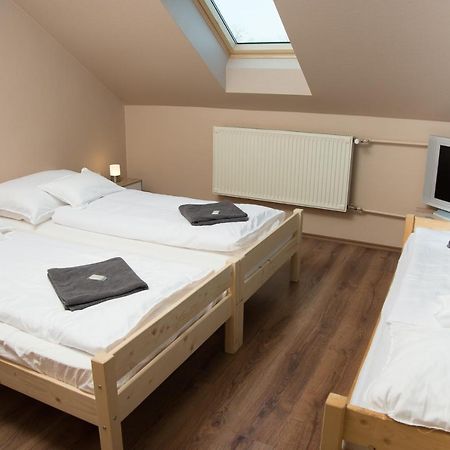 Korona Panzio Bed & Breakfast Level Bagian luar foto