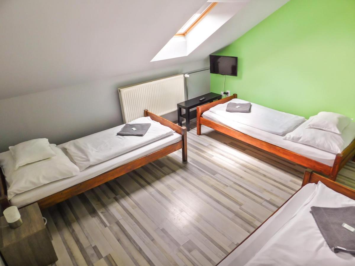 Korona Panzio Bed & Breakfast Level Bagian luar foto